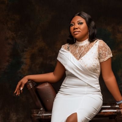 Daubiye_Atti's profile picture. Financial woman || Tech enthusiast || Numbers & threads by day || Creativity by night || Fabric vendor