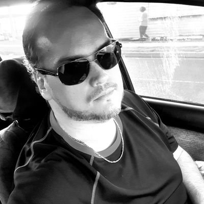 malditofer's profile picture. Ingeniero y rockero de la vieja guardia. Si cuentan con mi buena voluntad estan arreglados, pasen..