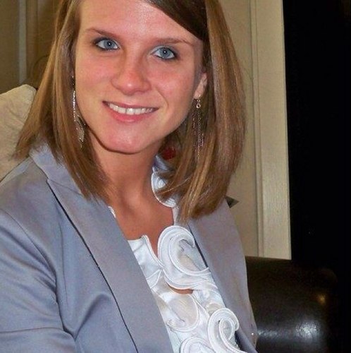 hollyfalko's profile picture. 