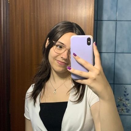 araneauwi's profile picture. femme fatale