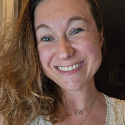 😺☕🖊️&📖 🔥Optimistic inkslinger. Mama of two (autism mama). I like my books spicy and my coffee icy. 💗☺️ #amquerying