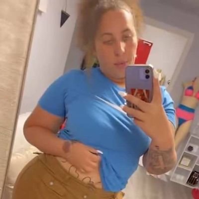 LauraBeck255620's profile picture. 