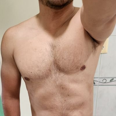 Single con experiencia comprobable con parejas cuckold como tercero o como Bull.
Perfil para mayores de edad 🔞
¡no contestó perfiles sin contenido!