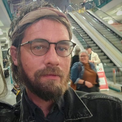 Stephen Mag Profile