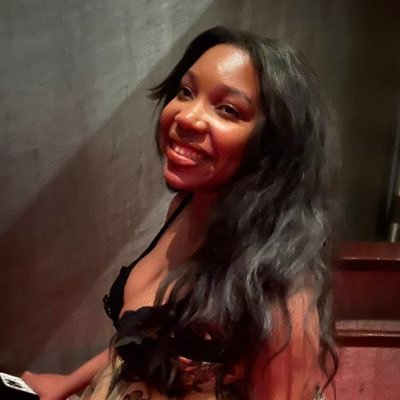 LilGwendo's profile picture. 