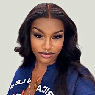 just an artist putting artwork on peoples eyes 🥰 Personal Twitter @yodatstehya