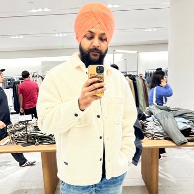 jeevansingh765's profile picture. Chalte rho, kyuki rukna zindgi apne aap sikha degi!!!!!
