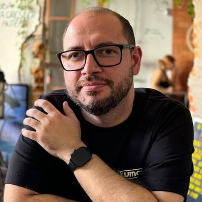 Content Designer, Prof Universitário, Mestre em Comunicação. Bariátrico. Amante de Cinema e Fórmula 1. Só espero que os dois times se divirtam