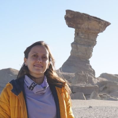 🔬Investigadora de CONICET en @IMBIVCONICETUNC
🌿Ecología evolutiva de la polinización 🏵️🐝
👥 Proyecto Ciencia Ciudadana @protejamosnoche