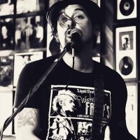 Chris Tapia (@chrisruptive) 's Twitter Profile Photo