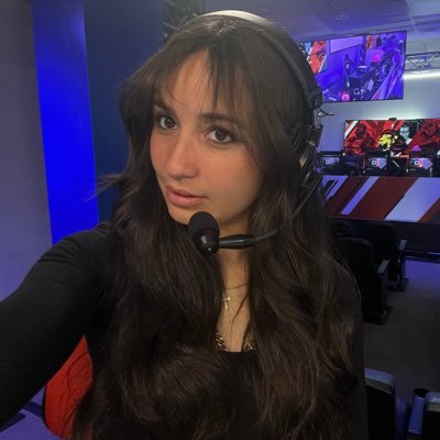 Esports Commentator and everything dooer @playVALORANT #VCTgamechangers #challengersNA | I make things cringe so you can feel normal | 📩 gomperscasts@gmail.com