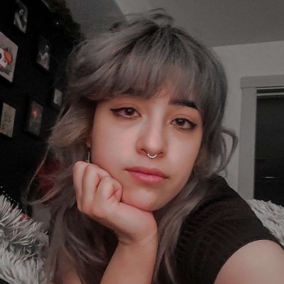 | Latina 🇲🇽 | Fantasy and Sci-Fi Writer 🖋 | Member of the #ParanormalBaes 👻 | Bi 💖💜💙 |
