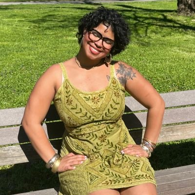 22, she/her, $satiyaa, tarot reader! link to book down below and to watch my latest video