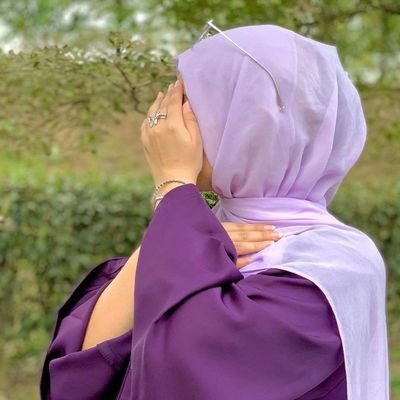 oneliner_b's profile picture. follow me I'll follow you back 💯