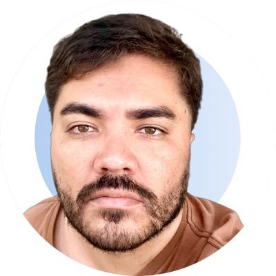 uaizze's profile picture. Publicitário, fã de divas pop, super herói e animes