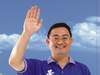 我是高雄市議員-黃柏霖，柏霖很珍惜每一次問政機會，議會開會百分百出席，監督市政，提升高雄競爭力，解決高雄財政困境，每年為市庫節省數億元利息支出。
柏霖堅持改革、服務社會，誓作專職議員，努力爭取高雄建設，落實社區生活品質，並努力做到雙向即時溝通互動與多向學習資源共享，一個城市的進步是需要大家一起來努力的。