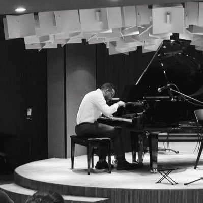 Tryna be a good engineer | Tryna be a fine pianist. https://t.co/IUfcN96rnW