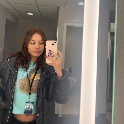 saraliz21pops's profile picture. karma so Am gonna let it go ?