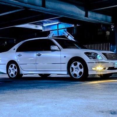 やっと納車したから少しづつカスタムしていく さいじに通ってます いつかはシルビアとかマークⅡ、チェイサー 乗りたい コスプレはじました