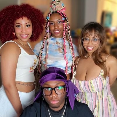 Top 6% on Fansly 💞
Polyamorous Quad 🔲 You may have seen us on the Love Don't Judge show ☺️ If you post us, please tag us 💕
