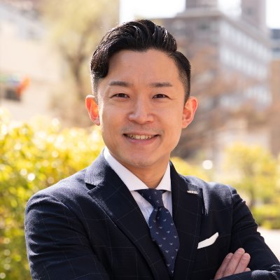 西日本新規営業統括 / 不動産特化のWEB集客コンサル相談窓口 / AI最適化(AIO)の実績多数 / 最短1週間SEO対策キーワード1位多数 / PV1万超えのAIブログ集客 / ブランディングとコンテンツ構成 / 必要なのは時間と熱量と正しい知識 / 1989年生まれの左利き / やってやれないことはない