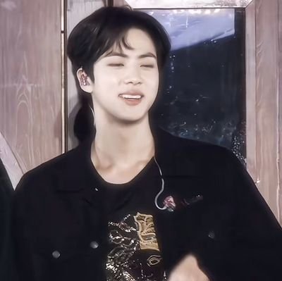 Ot7 . Army,Subeom💞 HAPPY, ECHO out now! Stream all Solo releases 🤍 Saw Coldplay live! Solos, antis, shippers, boycotters OUT❌️ 18, Pray for Artsakh armenians
