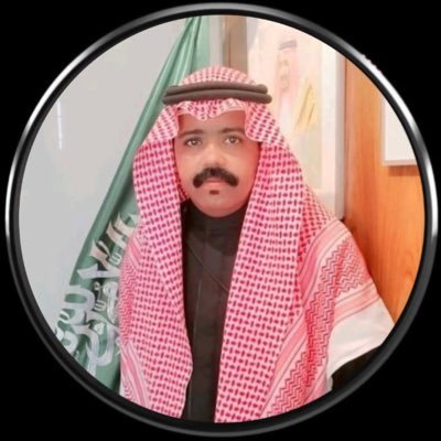 جلستْ اناظرك ما رفلي جفن تقلْ مسحور واقول ان الجمال انتِ والعشق بأسبابكْ #عذب_القصد 🆇