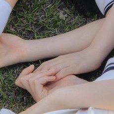 hyeonum's profile picture. you’re the risk i’m gonna take it