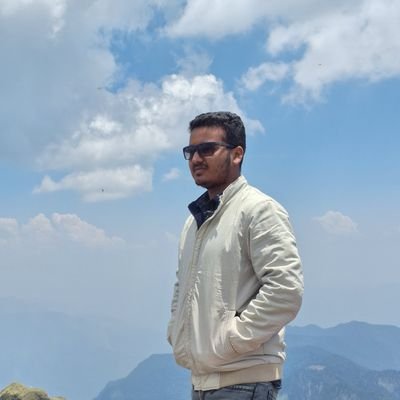 Abhishek_2811's profile picture. part time engineer