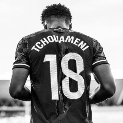 CR7_t8's profile picture. أعظم كرستيانو وشوي تعظيم لتشواميني 

me👧🏻