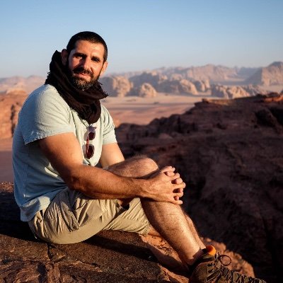 YHakoum's profile picture. Syrian activist, PhD student @EHESS_fr