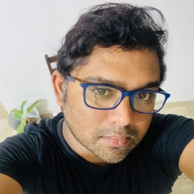 sharrydube's profile picture. a free soul; पढ़ना, लिखना और नाटक करना; artist