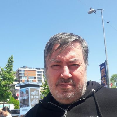 c_zirek's profile picture. Ekrem'in babası Züleyha'nın eşi 
Fransızca öğretmeni