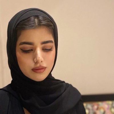 باحثة في قسم المعلومات و تركيزي منصب في كل ماهو يخدم وطني