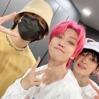 yelll🐰🐈⬛ (@fourjiee) 's Twitter Profile