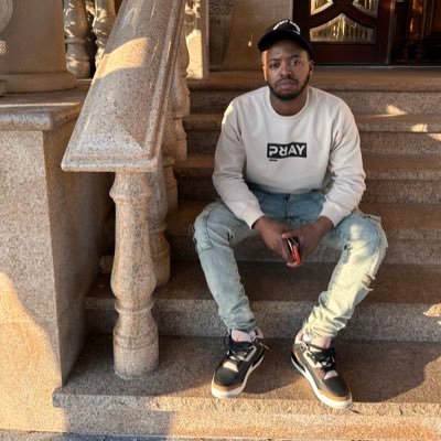 Imnotlebron_'s profile picture. IG @imnotlebron_ Gota do it alone. LongLiveKevDaGeee 😈❤️