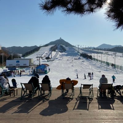 robe_bj's profile picture. @ESFJ ｜北京人｜32 -183-160-14｜已婚已育｜不淫不绿 ｜某互联网大厂｜安全素质 ｜恋足爱舔 ｜尊重每一个喜好｜但不搞基 ｜重体验不口嗨｜在学习spa｜sb被骗超过想象｜无法提供大量情绪价值｜正视自己内心喜好