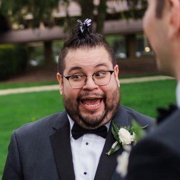 34. Streamer. Member of @TeamOverture and Latin Guild. Links to find me are below! Email: fistfullaglittergaming@Gmail.com