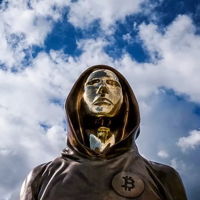 _luchex's profile picture. Crypto enthusiast &amp; builder - Software developer