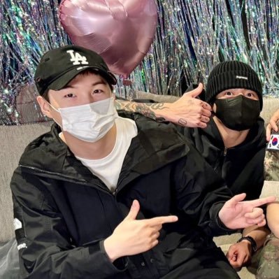 filtxrmochi's profile picture. fan account | the day i saw orange yoongi irl changed the trajectory of my life