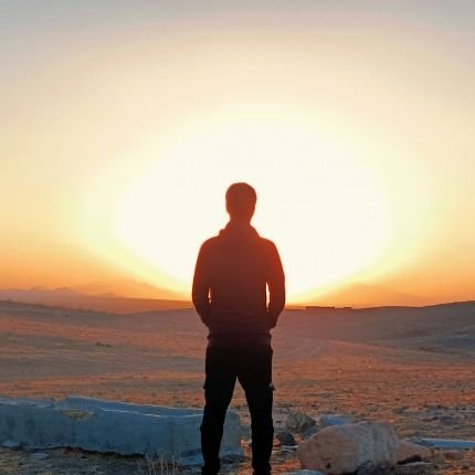 تمام شهر به تعبیر خواب سرگرمند
کسی معبر بیداری من اما نیست