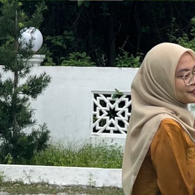 polariskiyot's profile picture. enough.