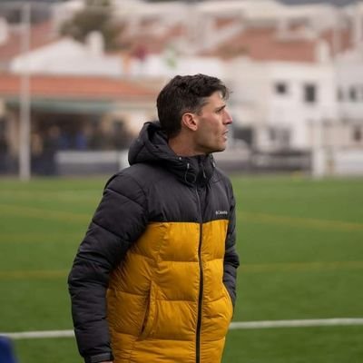 UEFA Pro Coach & Sport Scientist. Head Coach at @UDFDC Juv LN. Former @RealBetis / @aracenaCF / @recreoficial