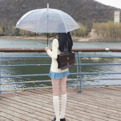 Laughingpearw's profile picture. Everything is possible, be brave and be yourself