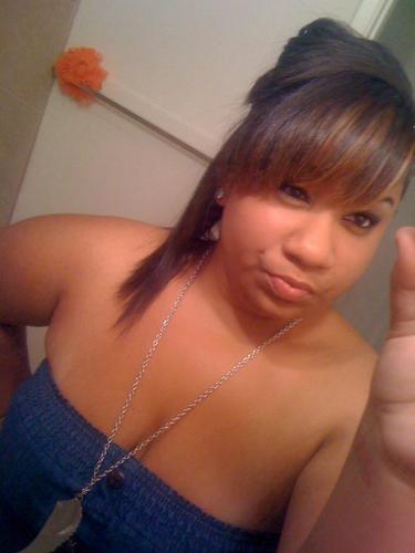 Thee names Janette buh yu can all me wifey;}..