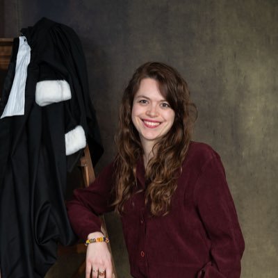 ClemHerdinger's profile picture. #Avocate ~ #humaniste  #féministe ~