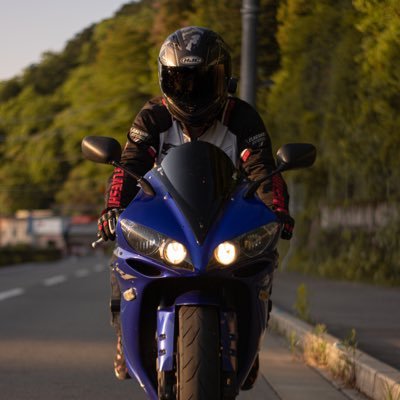バイク好きです!よろしくお願いします!
怪我で1月くらいまでバイク乗れないです(泣)