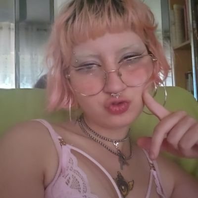 tu femboyfriend 💋 cute little internet goblin ☭☭☭☭☭☭☭☭travolaka☭☭☭☭☭☭☭☭ UCM filosofía 🚬 (they/he)