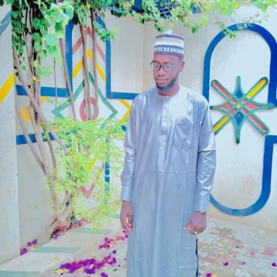 Engineer👷 | Quantity Surveryor🕵, |Classroom Teacher📚🖋|Businessman|
proudly a Muslim 🕌🕋| Protect your peace | Sabr is a virtue| I come from royal 🏰family