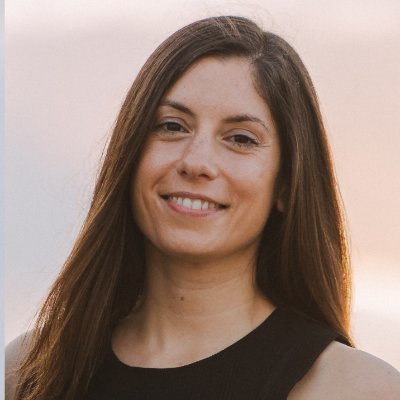 Eslore91's profile picture. Pedagoga, investigadora y emprendedora social. 
Profesora Ayudante Doctora en la Universidad de Valencia.
 #Educacion #Innovación #ImpactoSocial